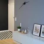Last Floor - Center Close To Old Town *